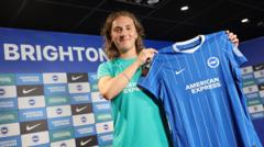 Brighton captain Symonds signs new 'long-term' deal cover
