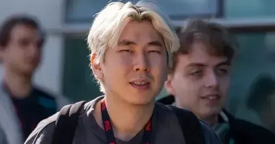 TORONTOTOKYO рассказал, почему не жалеет о потраченном времени на Dota 2 cover