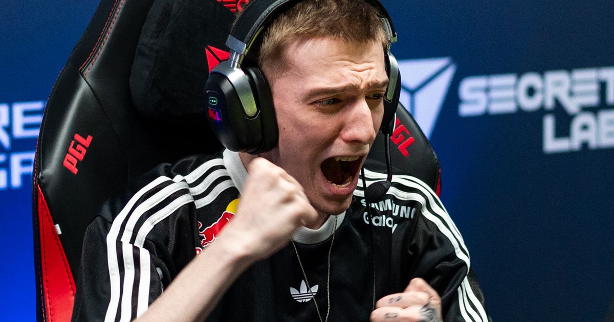 LauNX заявил, что после ухода из FUT получил инвайты от шести коллективов cover