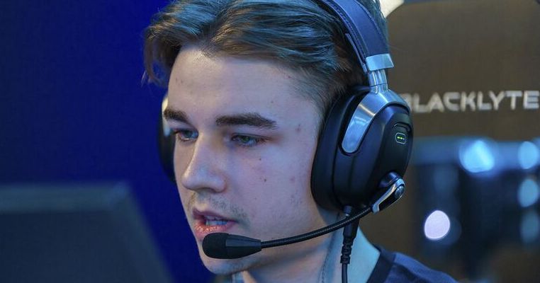 MOUZ представила пятого игрока состава по CS2 cover